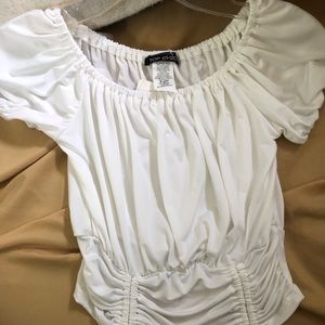 white short sleeve womens blouse size small. Brand- Small boutique